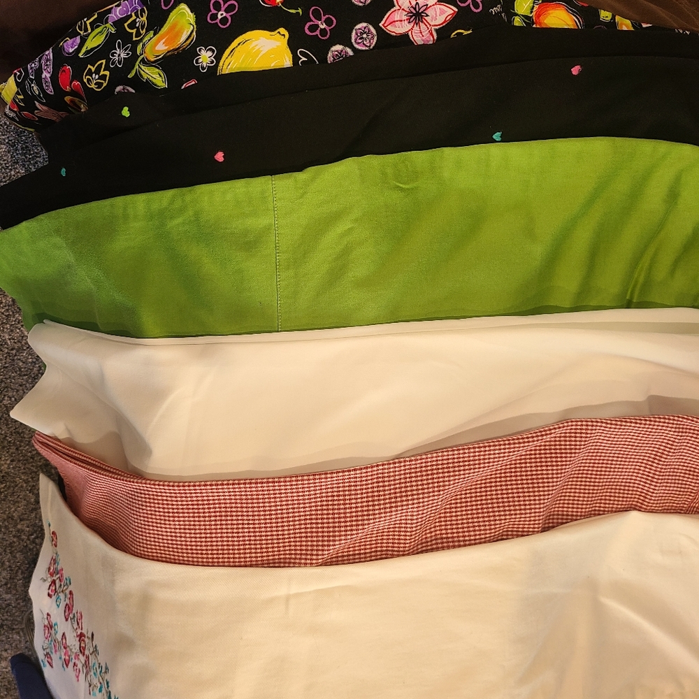 Lot of women's Capri's